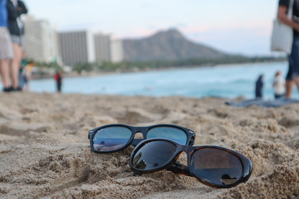Canon EOS Kiss M レンズキット☆ハワイのビーチで♪